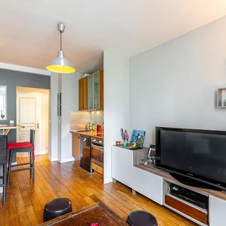 Guestready - Amazing In The 19th Arr. Apartment *